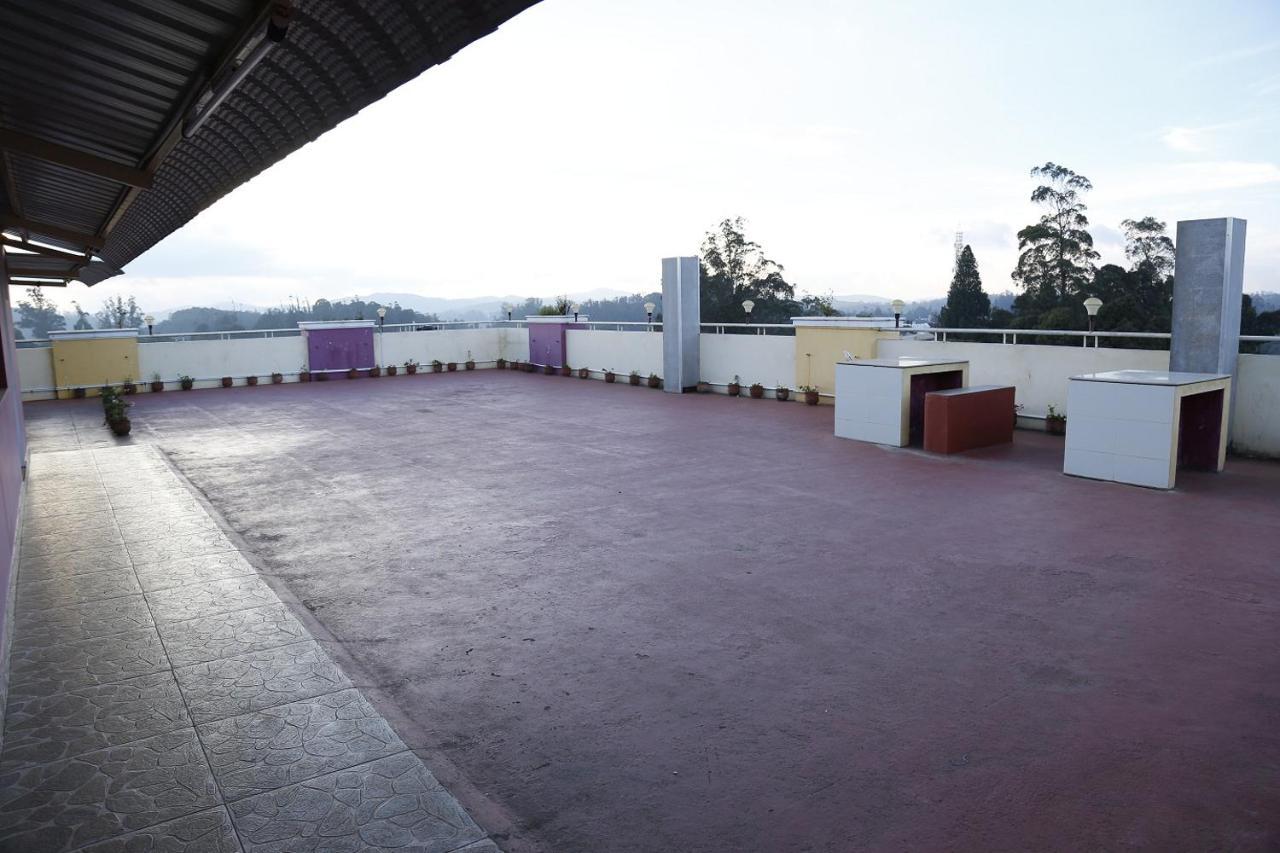 Mmr Holiday Inn Ooty Exteriör bild
